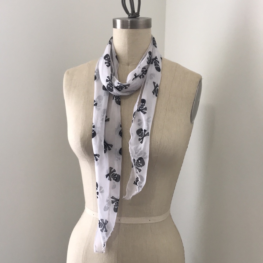 Scarf - Picture 4 of 6